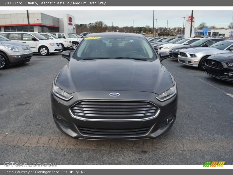 Magnetic Metallic / Medium Earth Gray 2016 Ford Fusion S