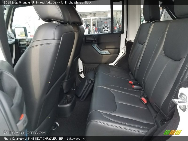 Bright White / Black 2018 Jeep Wrangler Unlimited Altitude 4x4