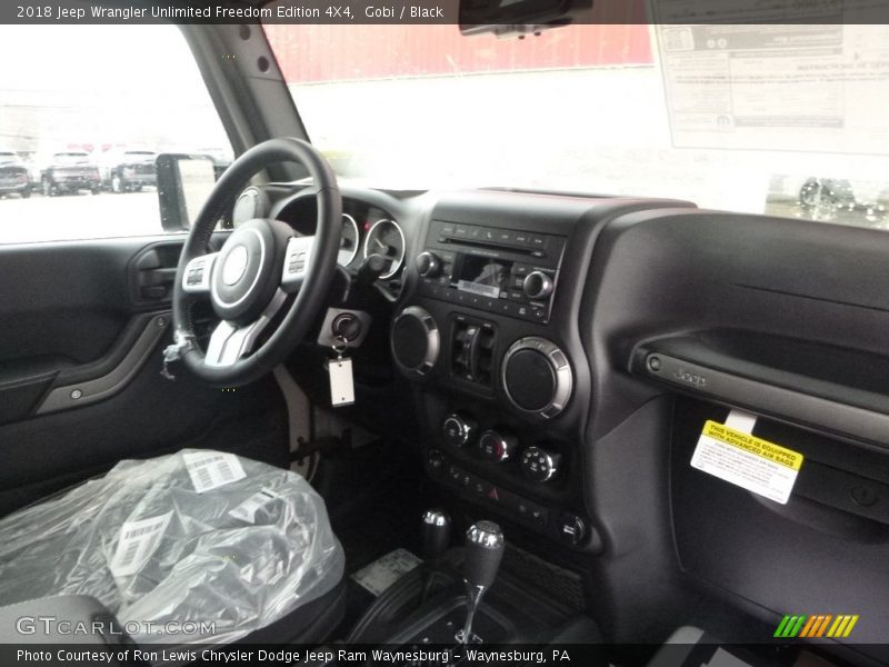 Gobi / Black 2018 Jeep Wrangler Unlimited Freedom Edition 4X4