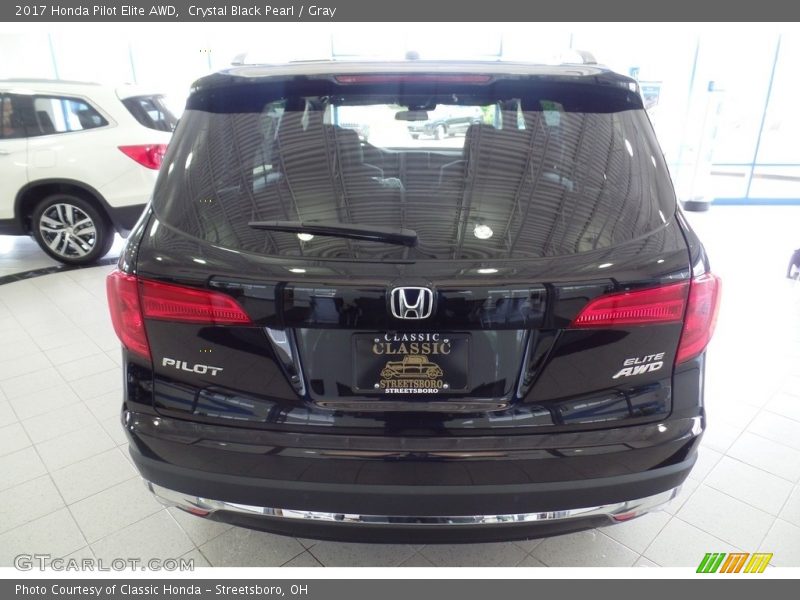 Crystal Black Pearl / Gray 2017 Honda Pilot Elite AWD