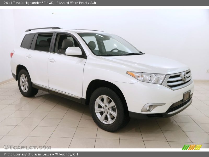 Blizzard White Pearl / Ash 2011 Toyota Highlander SE 4WD