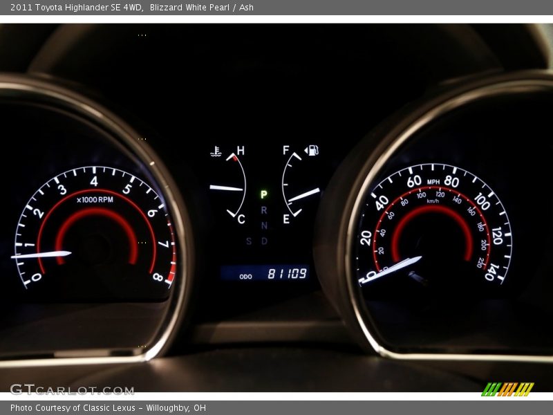 Blizzard White Pearl / Ash 2011 Toyota Highlander SE 4WD