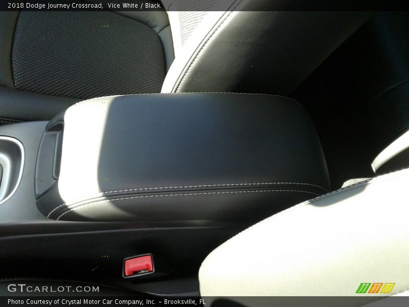 Vice White / Black 2018 Dodge Journey Crossroad