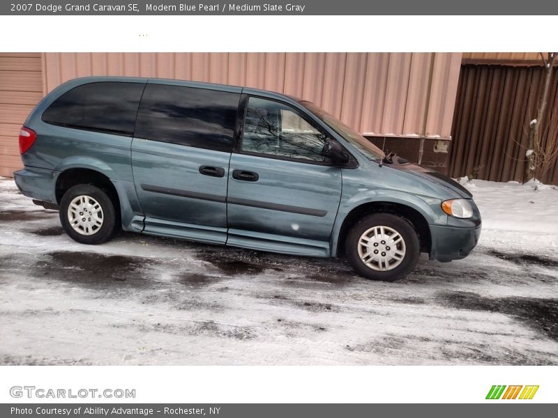Modern Blue Pearl / Medium Slate Gray 2007 Dodge Grand Caravan SE