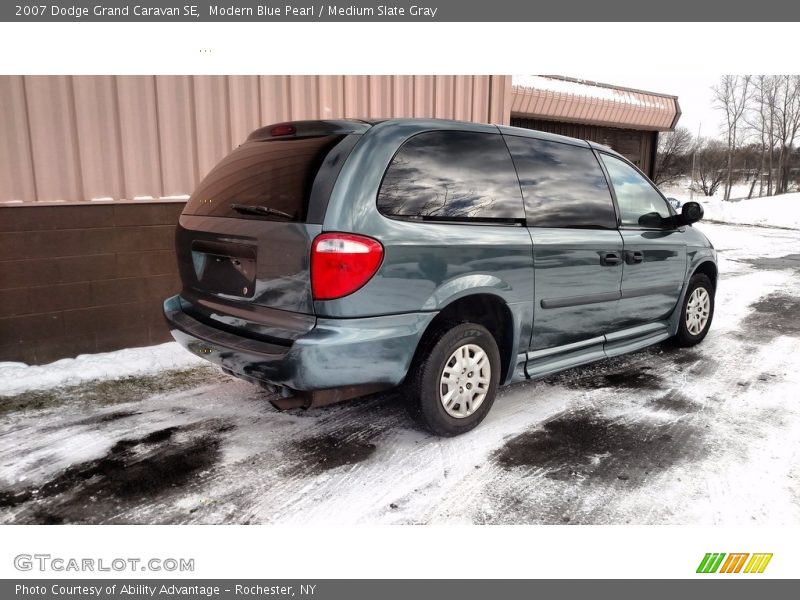 Modern Blue Pearl / Medium Slate Gray 2007 Dodge Grand Caravan SE