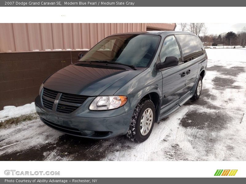 Modern Blue Pearl / Medium Slate Gray 2007 Dodge Grand Caravan SE