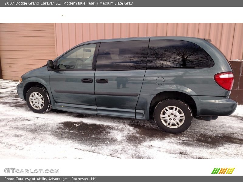 Modern Blue Pearl / Medium Slate Gray 2007 Dodge Grand Caravan SE