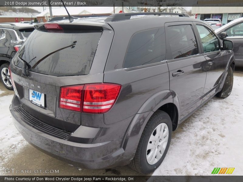 Granite Pearl / Black 2018 Dodge Journey SE