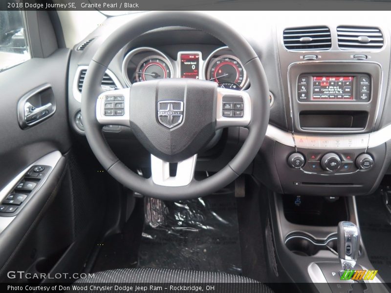 Granite Pearl / Black 2018 Dodge Journey SE