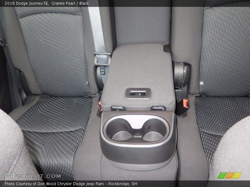 Granite Pearl / Black 2018 Dodge Journey SE