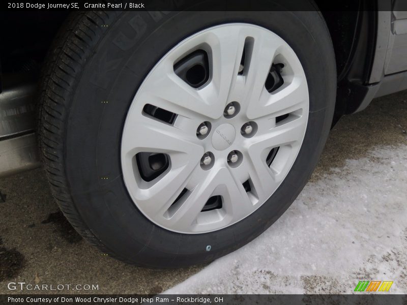 Granite Pearl / Black 2018 Dodge Journey SE