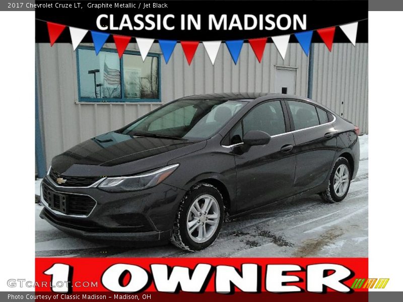 Graphite Metallic / Jet Black 2017 Chevrolet Cruze LT