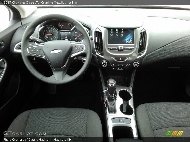 Graphite Metallic / Jet Black 2017 Chevrolet Cruze LT