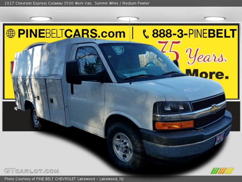 Summit White / Medium Pewter 2017 Chevrolet Express Cutaway 3500 Work Van