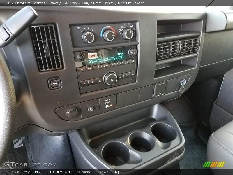Summit White / Medium Pewter 2017 Chevrolet Express Cutaway 3500 Work Van