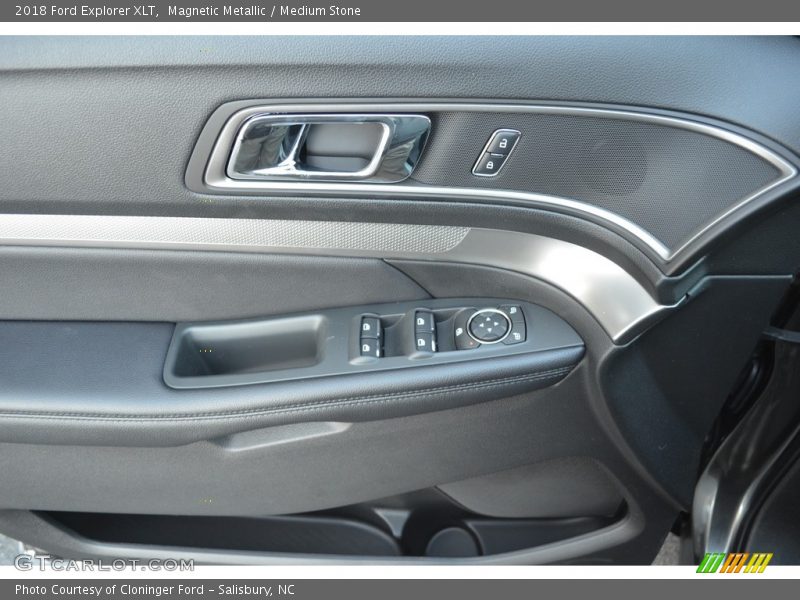 Magnetic Metallic / Medium Stone 2018 Ford Explorer XLT