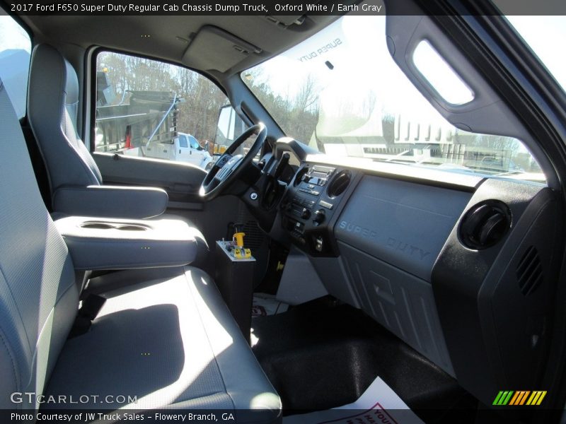 Oxford White / Earth Gray 2017 Ford F650 Super Duty Regular Cab Chassis Dump Truck
