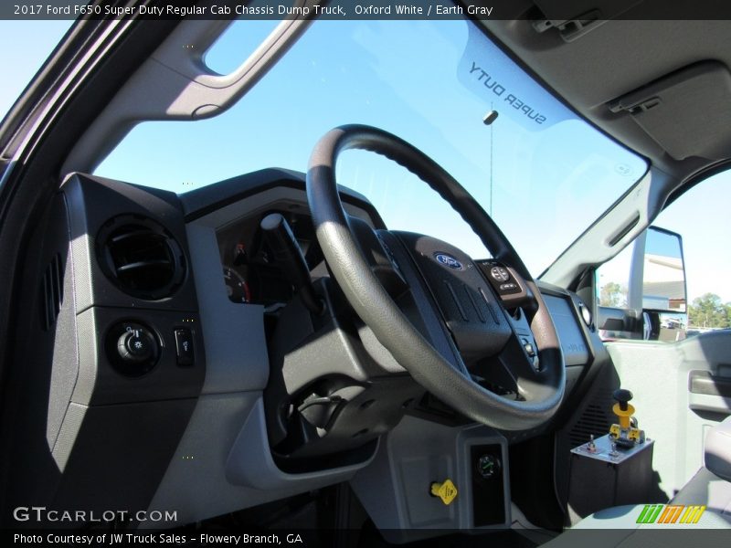 Oxford White / Earth Gray 2017 Ford F650 Super Duty Regular Cab Chassis Dump Truck