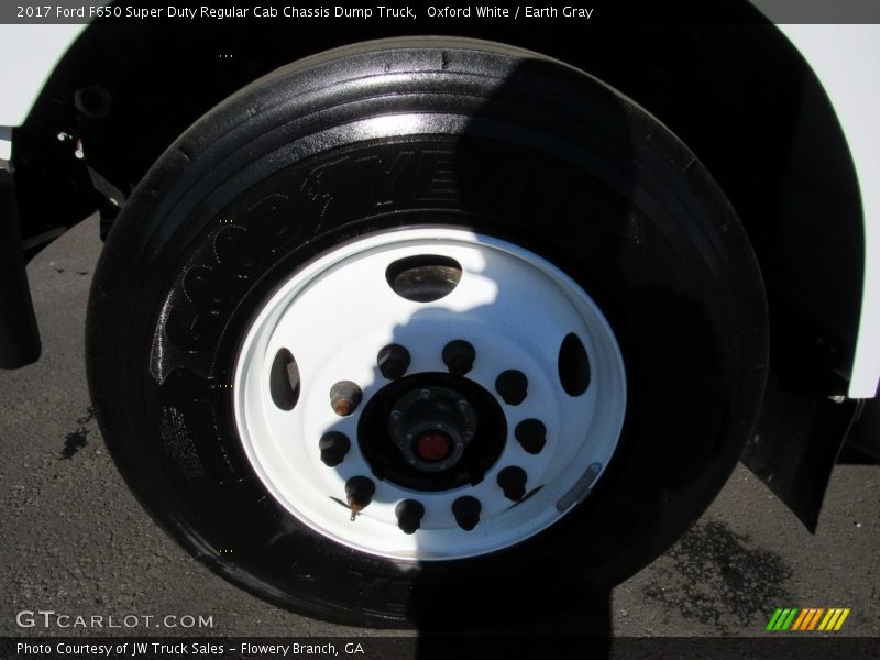 Oxford White / Earth Gray 2017 Ford F650 Super Duty Regular Cab Chassis Dump Truck