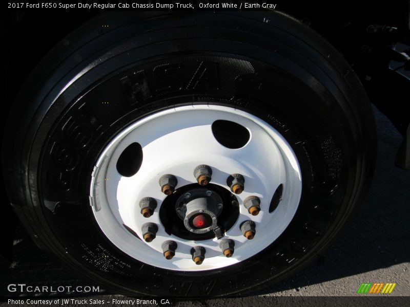 Oxford White / Earth Gray 2017 Ford F650 Super Duty Regular Cab Chassis Dump Truck