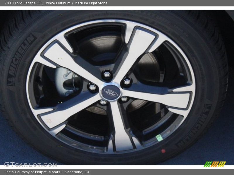 White Platinum / Medium Light Stone 2018 Ford Escape SEL