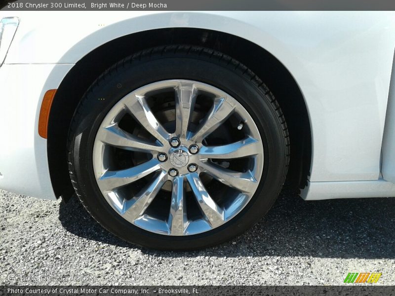 Bright White / Deep Mocha 2018 Chrysler 300 Limited