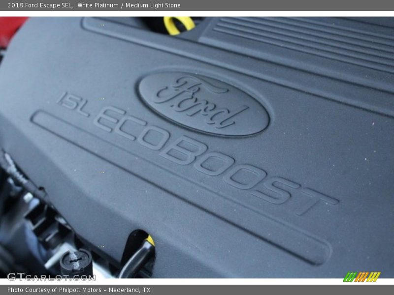White Platinum / Medium Light Stone 2018 Ford Escape SEL