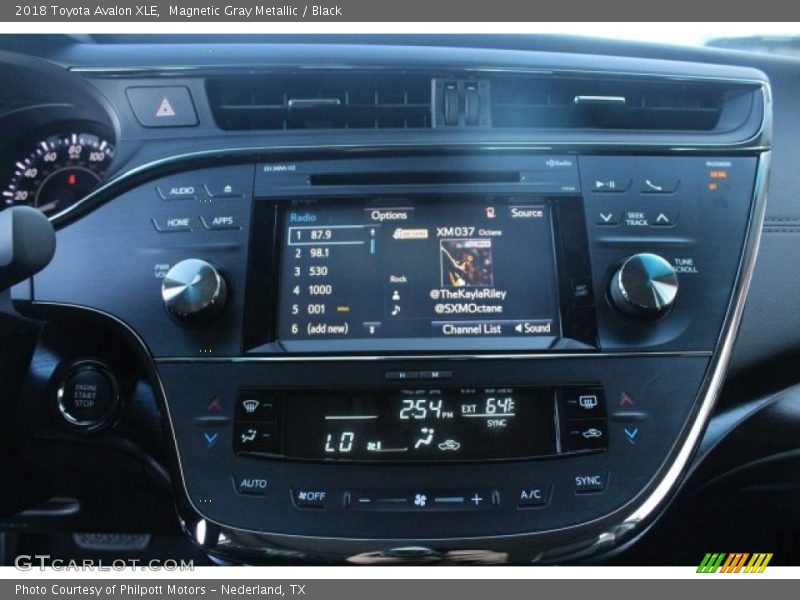 Magnetic Gray Metallic / Black 2018 Toyota Avalon XLE