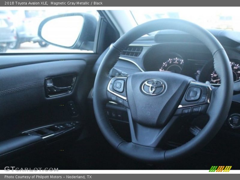 Magnetic Gray Metallic / Black 2018 Toyota Avalon XLE