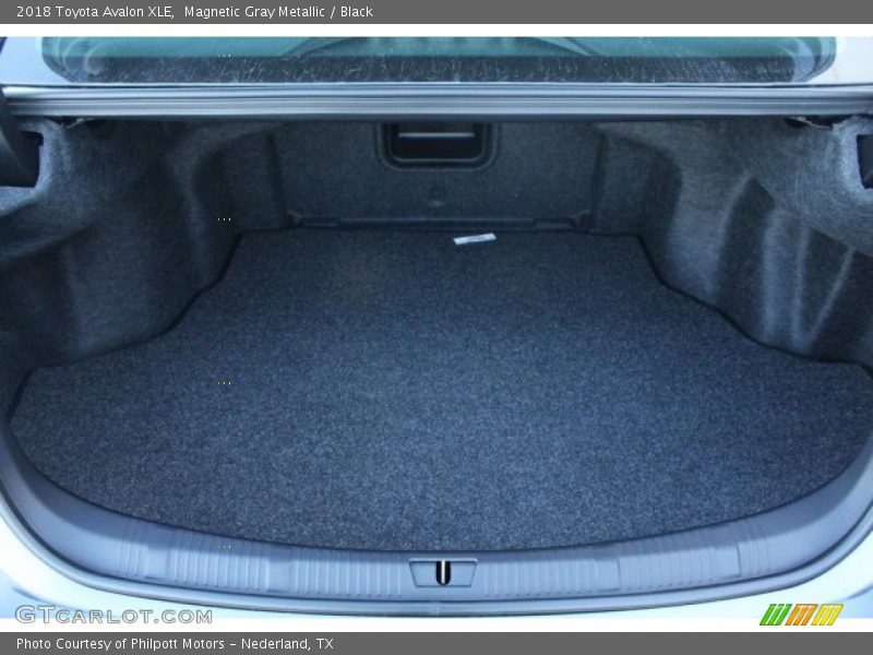 Magnetic Gray Metallic / Black 2018 Toyota Avalon XLE