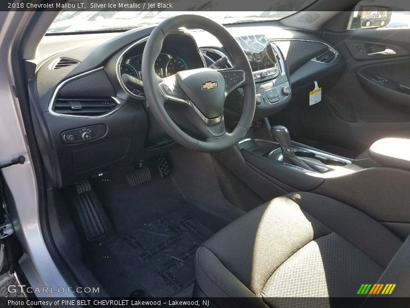 Silver Ice Metallic / Jet Black 2018 Chevrolet Malibu LT