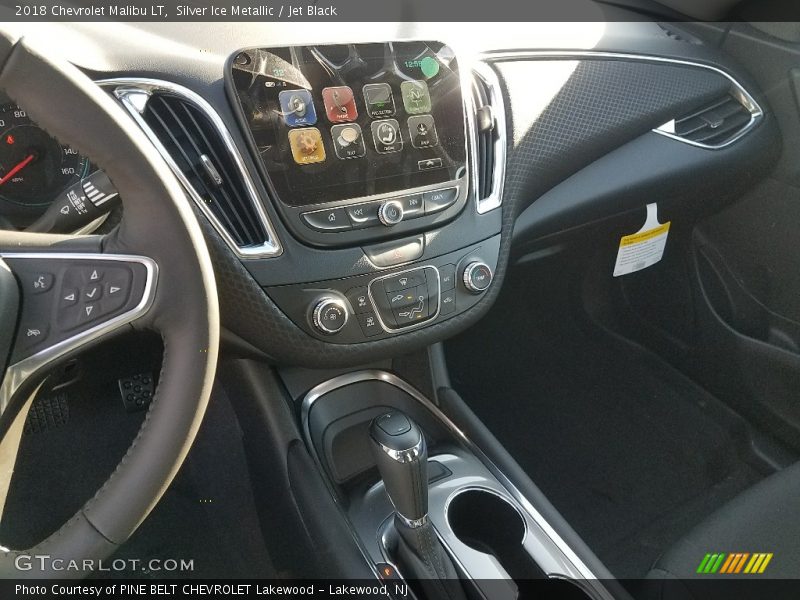 Silver Ice Metallic / Jet Black 2018 Chevrolet Malibu LT