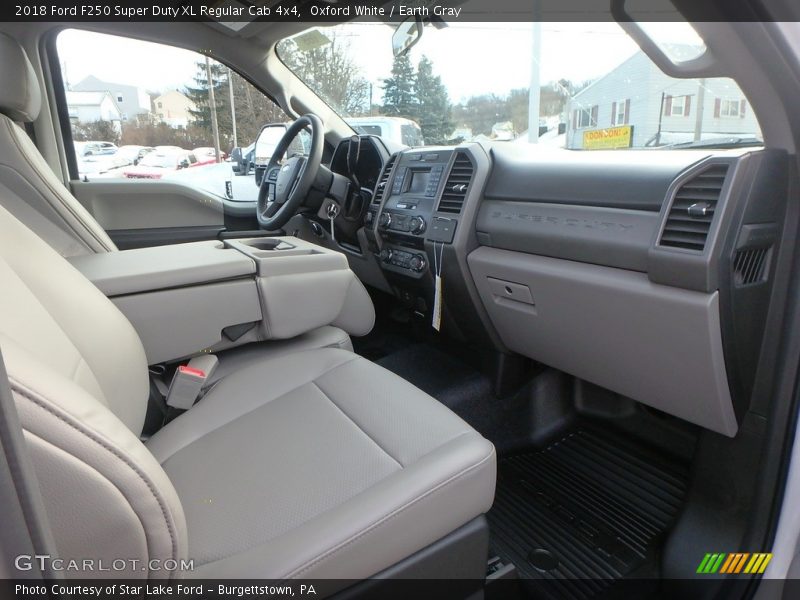 Dashboard of 2018 F250 Super Duty XL Regular Cab 4x4