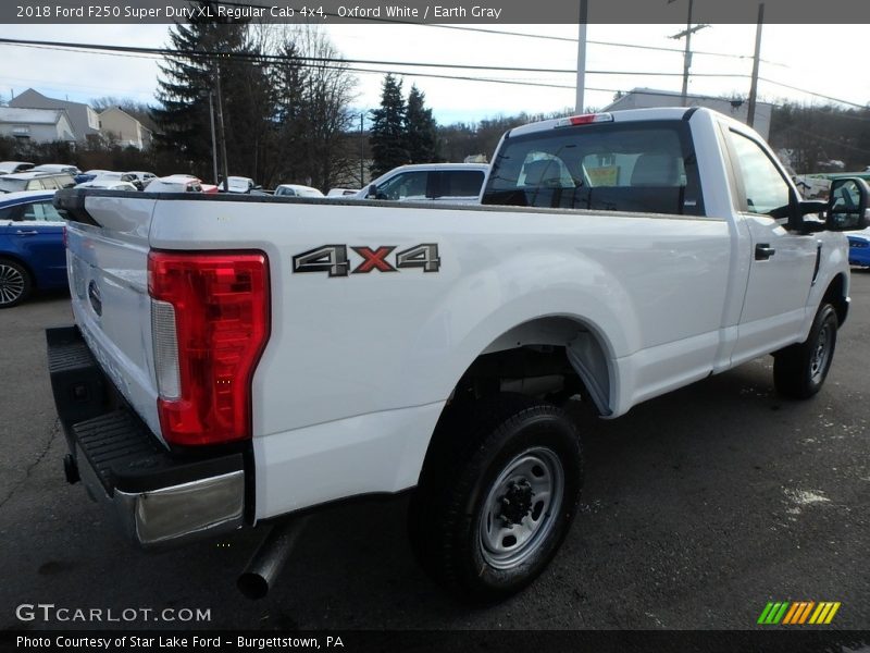 Oxford White / Earth Gray 2018 Ford F250 Super Duty XL Regular Cab 4x4