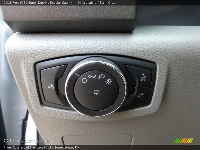 Controls of 2018 F250 Super Duty XL Regular Cab 4x4