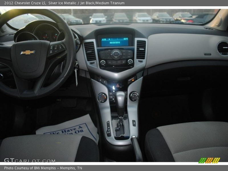 Silver Ice Metallic / Jet Black/Medium Titanium 2012 Chevrolet Cruze LS