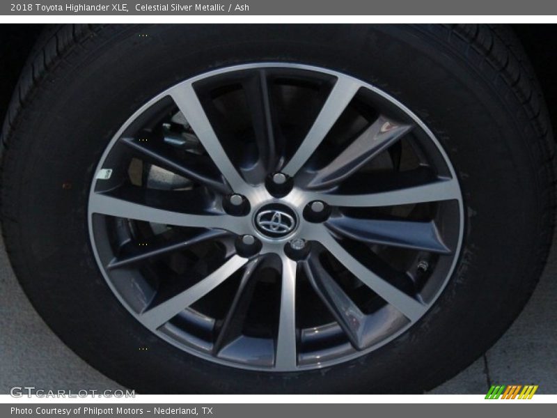 Celestial Silver Metallic / Ash 2018 Toyota Highlander XLE