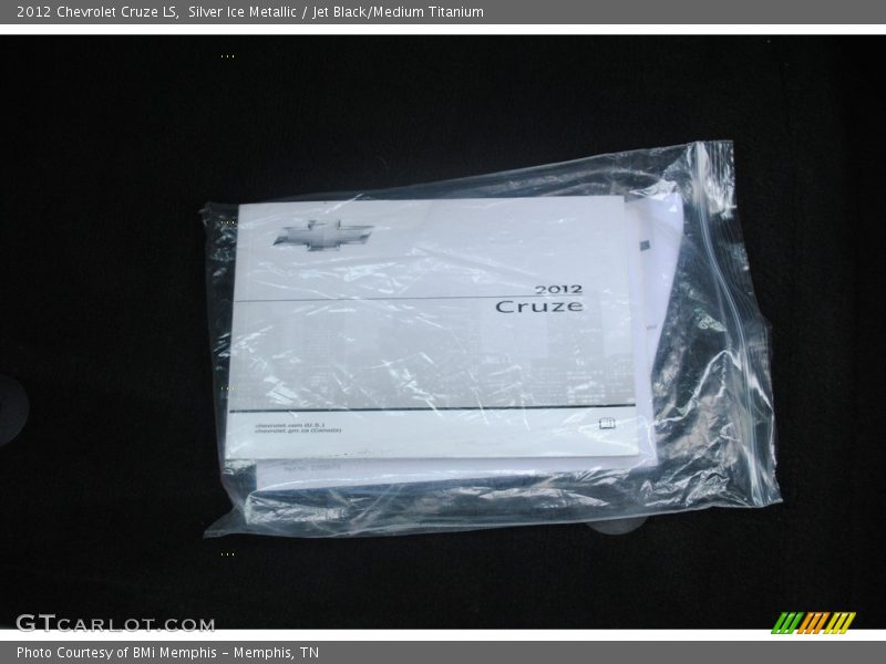 Silver Ice Metallic / Jet Black/Medium Titanium 2012 Chevrolet Cruze LS