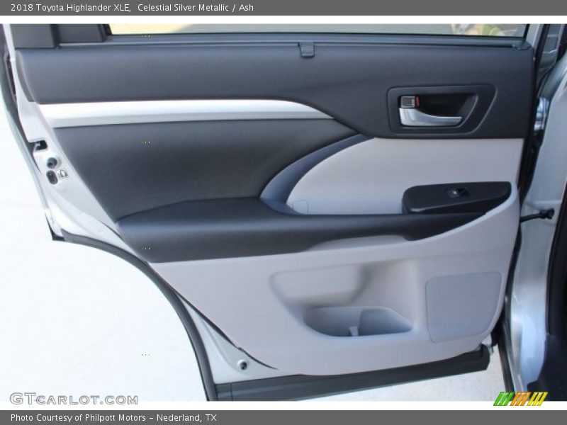 Celestial Silver Metallic / Ash 2018 Toyota Highlander XLE