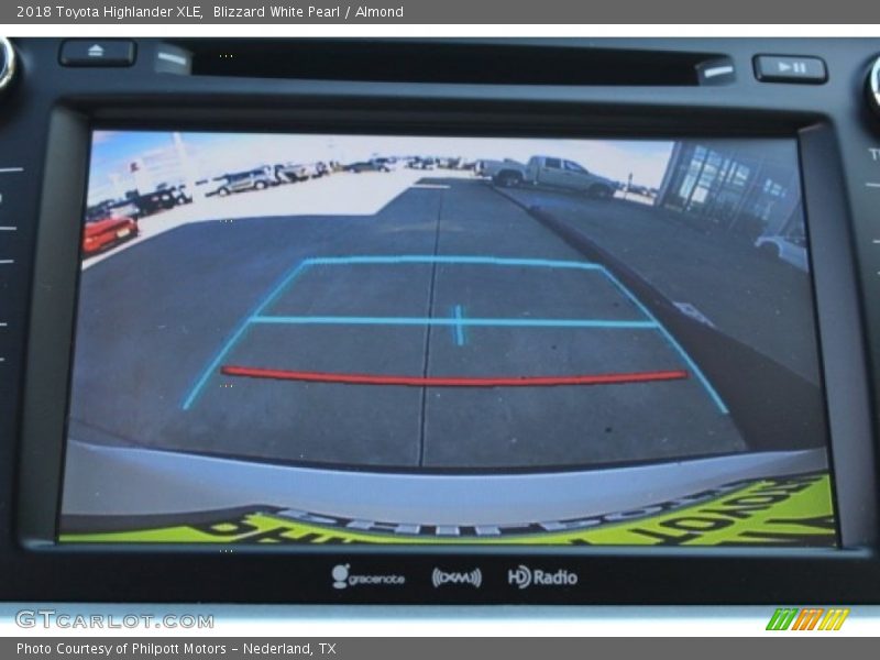 Blizzard White Pearl / Almond 2018 Toyota Highlander XLE