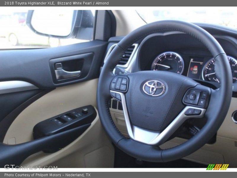 Blizzard White Pearl / Almond 2018 Toyota Highlander XLE