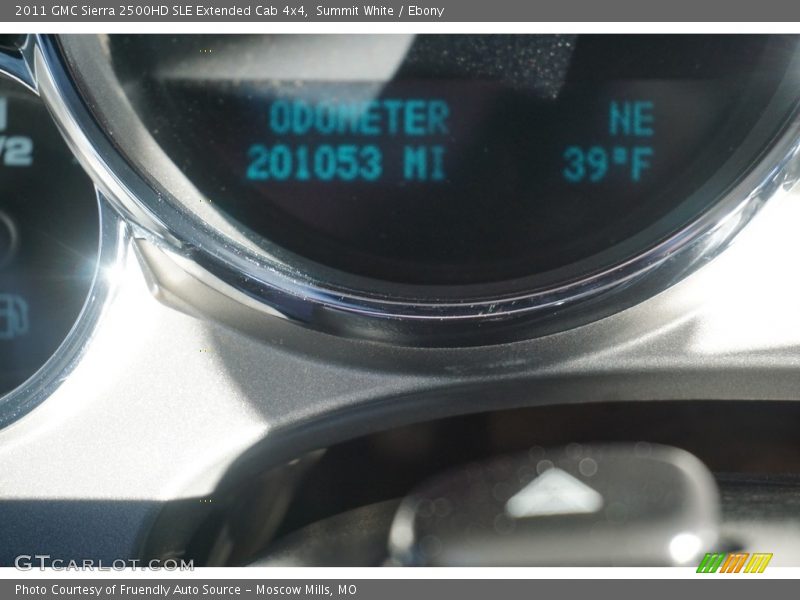 Summit White / Ebony 2011 GMC Sierra 2500HD SLE Extended Cab 4x4