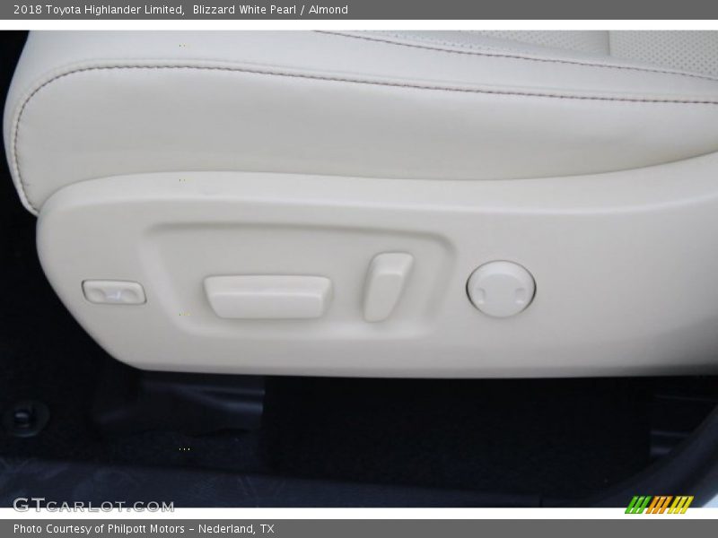 Blizzard White Pearl / Almond 2018 Toyota Highlander Limited