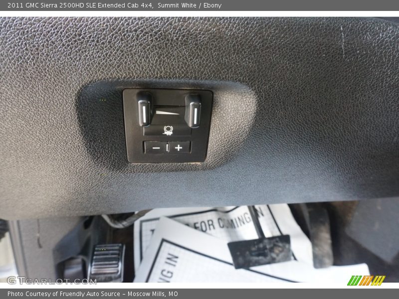 Summit White / Ebony 2011 GMC Sierra 2500HD SLE Extended Cab 4x4