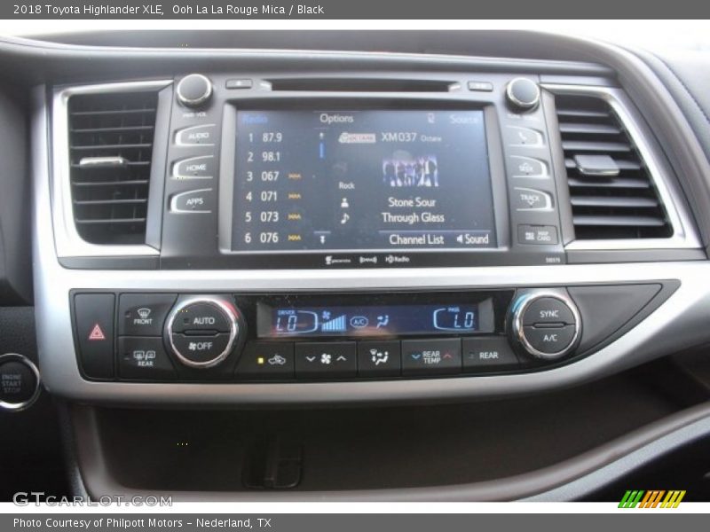 Ooh La La Rouge Mica / Black 2018 Toyota Highlander XLE