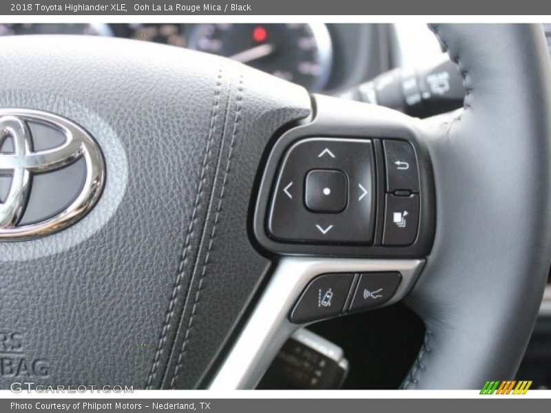 Ooh La La Rouge Mica / Black 2018 Toyota Highlander XLE