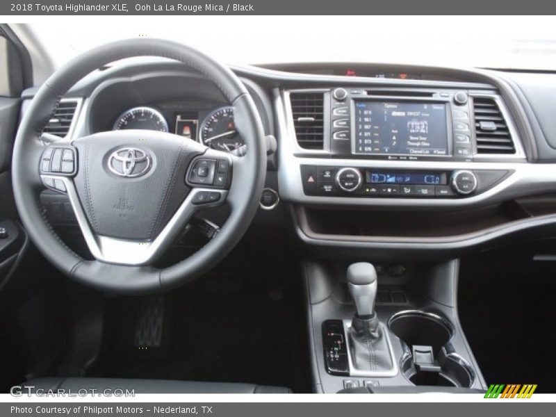 Ooh La La Rouge Mica / Black 2018 Toyota Highlander XLE