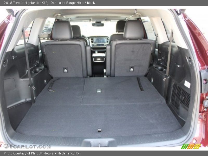 Ooh La La Rouge Mica / Black 2018 Toyota Highlander XLE