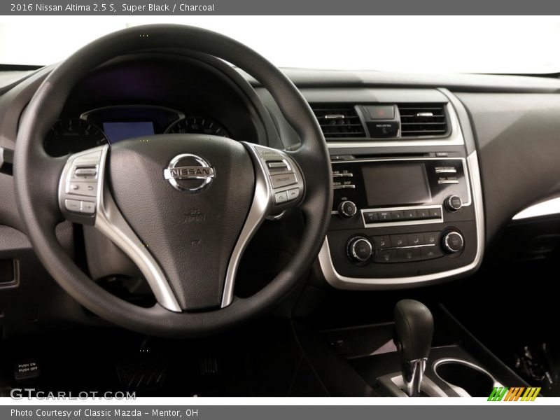 Super Black / Charcoal 2016 Nissan Altima 2.5 S