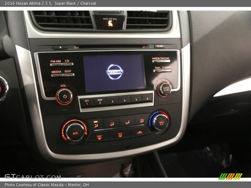 Super Black / Charcoal 2016 Nissan Altima 2.5 S
